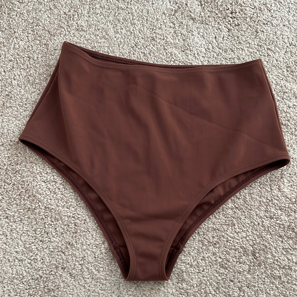 Basic High Bottom NU swim